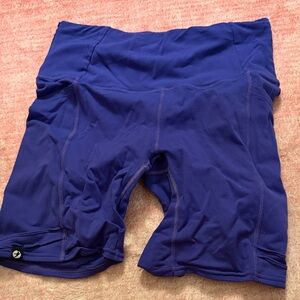 Oiselle Women's Deep Blue Pocket Jogger Shorts